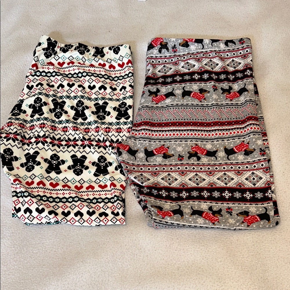 2 pairs of Women’s Holiday Leggings